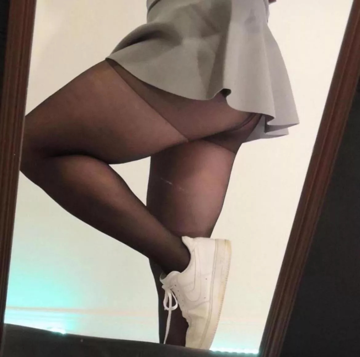 I need a new outfit…Is there a spending daddy ? ;)