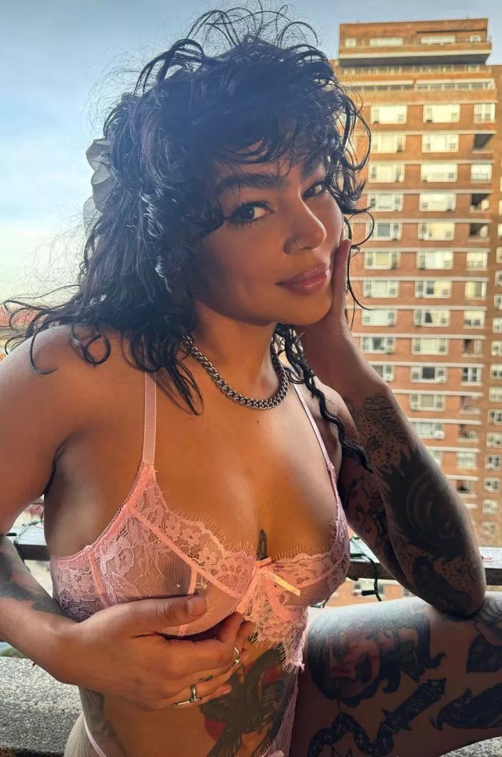 If you’re here you like em dark 