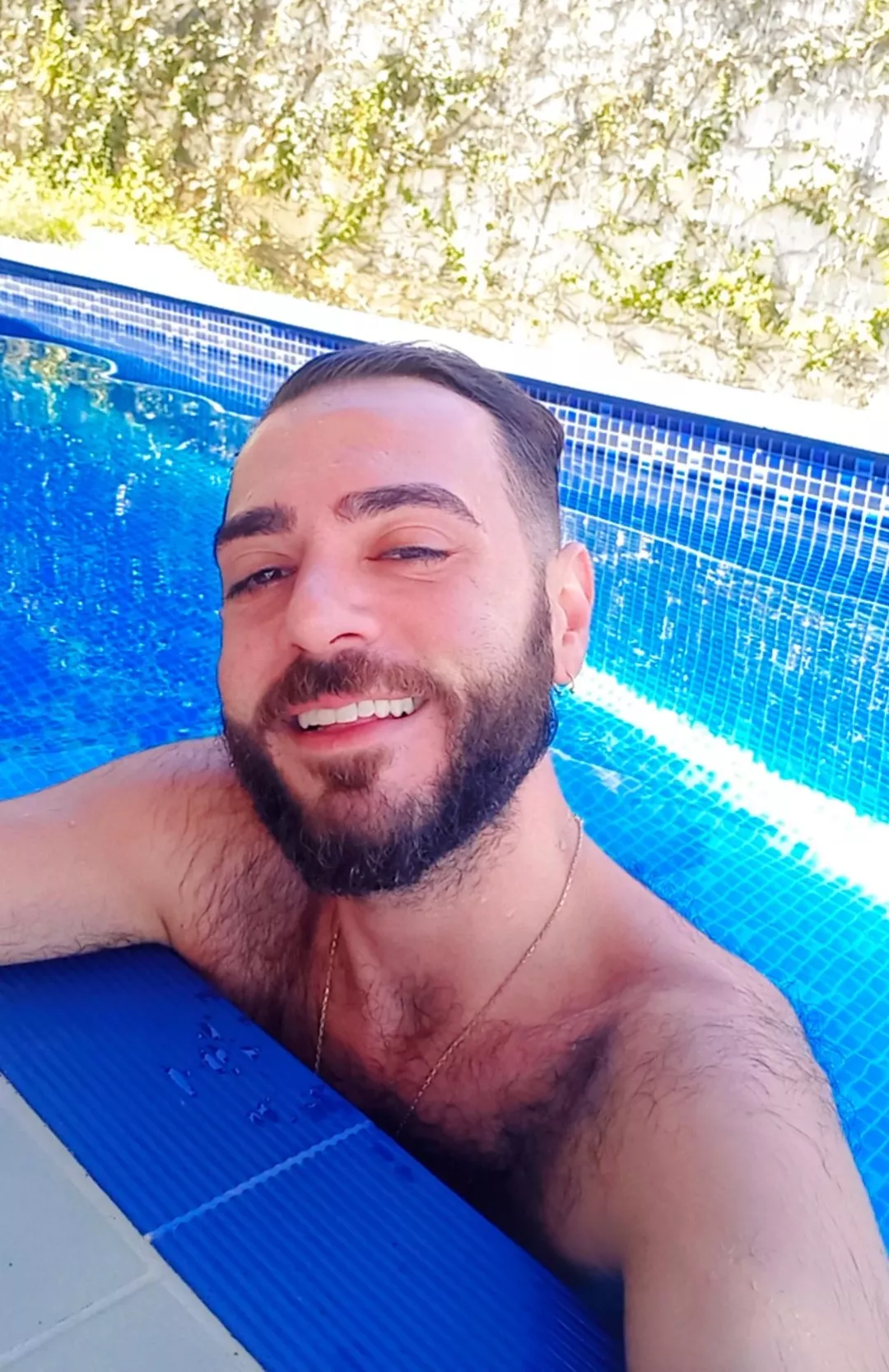 It's a beatiful day to enjoy life! Great Saturday! 