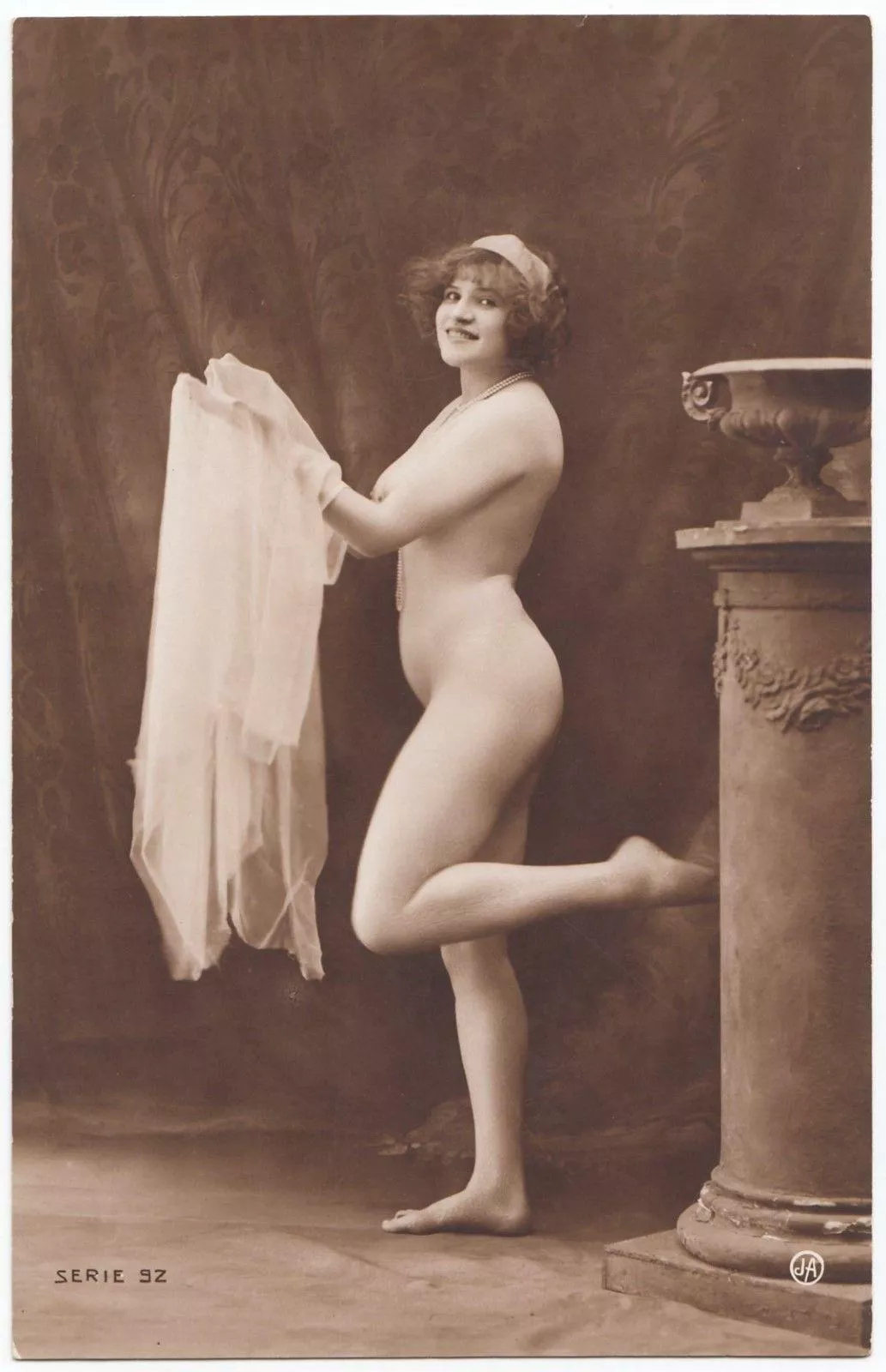 Studio nude