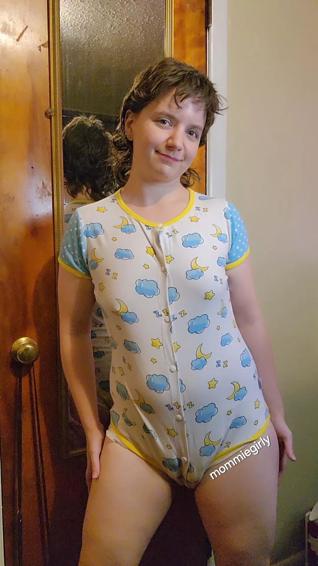 This onesie is starting to HANG! 