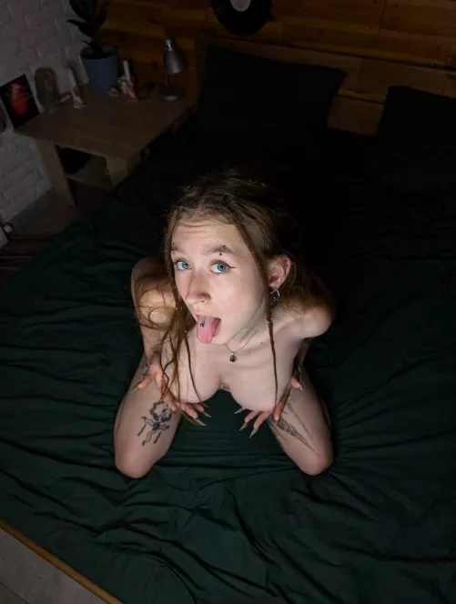 To get my pussy, you have to fill my mouth first.