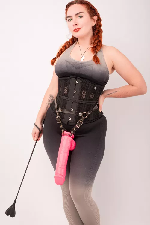 Didn't you want to learn some yoga? I'll teach you my way! 