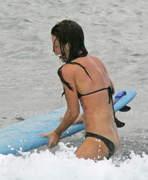 Evangeline Lilly Surfing