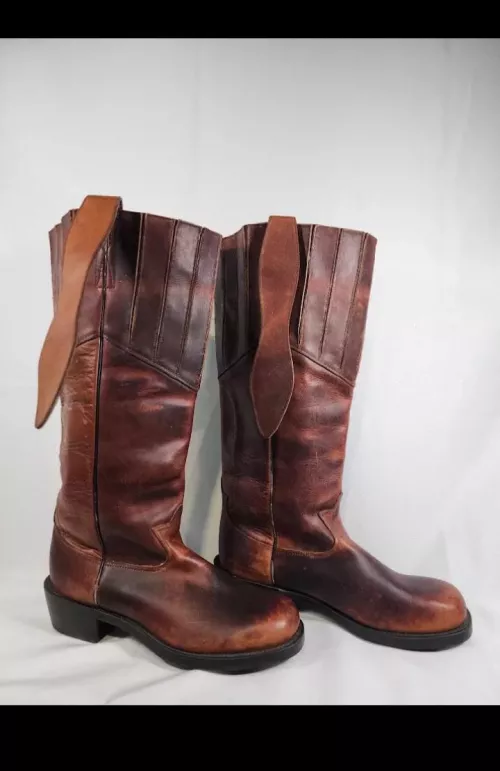 wierd boots what are the flaps for