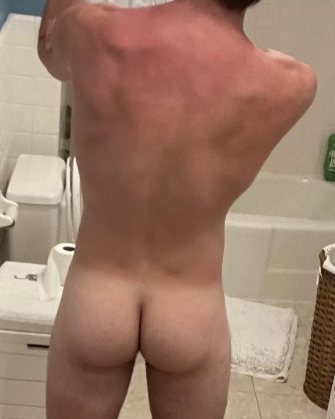 19 sub btm 👀4 fit guys, dm w/ PICTURE for snap 