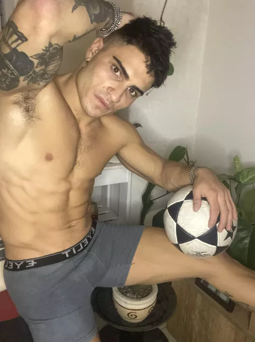  [24] Do you want to feel my soccer abs against your skin? 