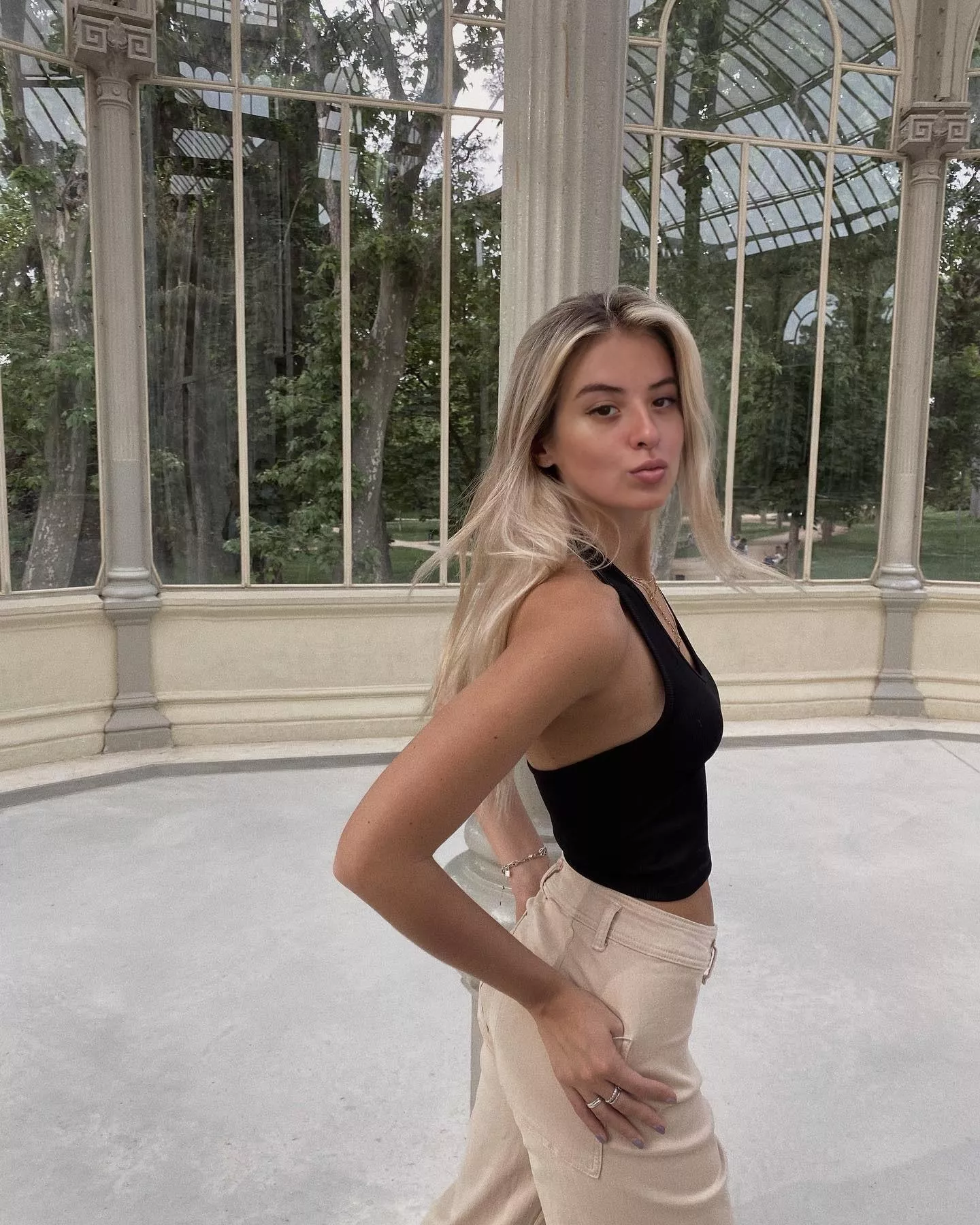 Any way you choose, you can handle me.