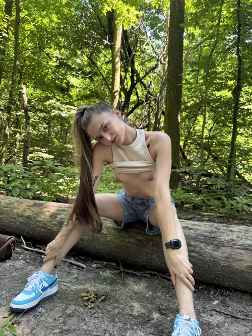 bare boobs look great with this scenery