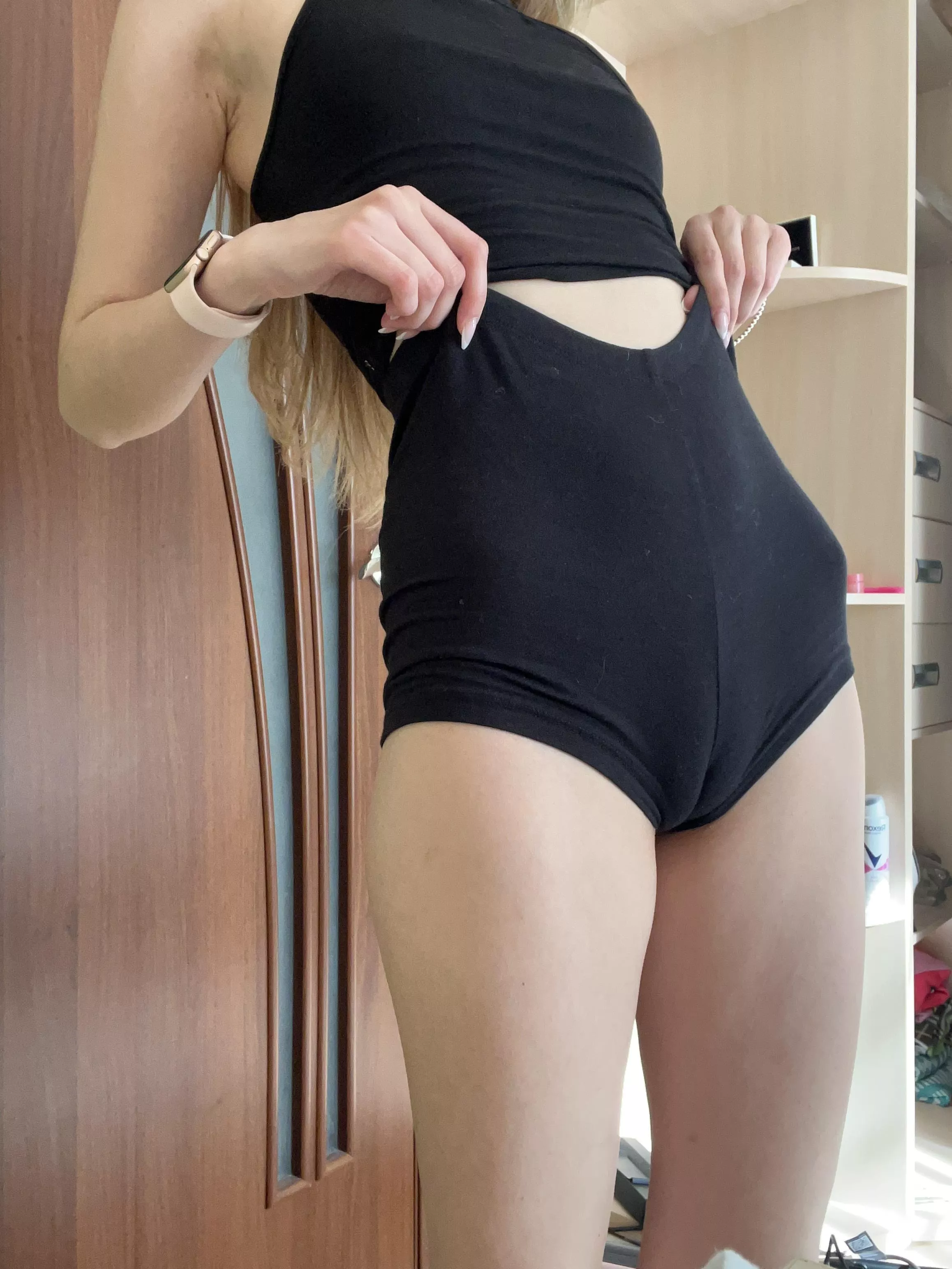 I think it looks sexy.