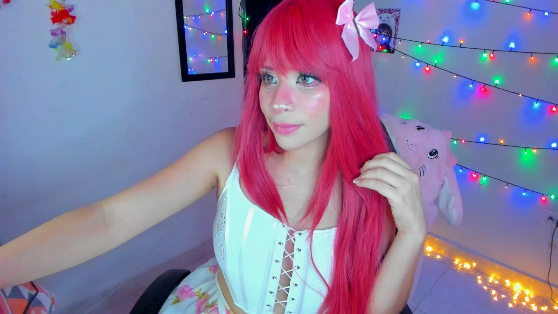 I'm a little lonely, do you want to keep me company? ( molly__kiwi )