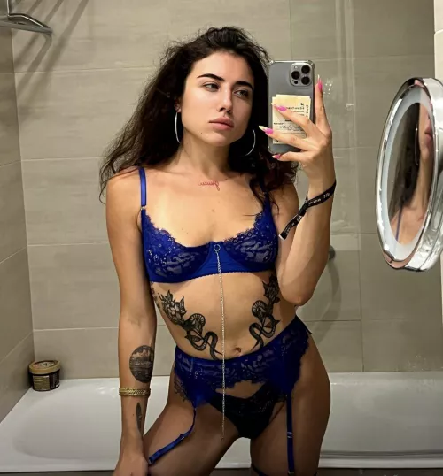 My favorite mirror for selfies