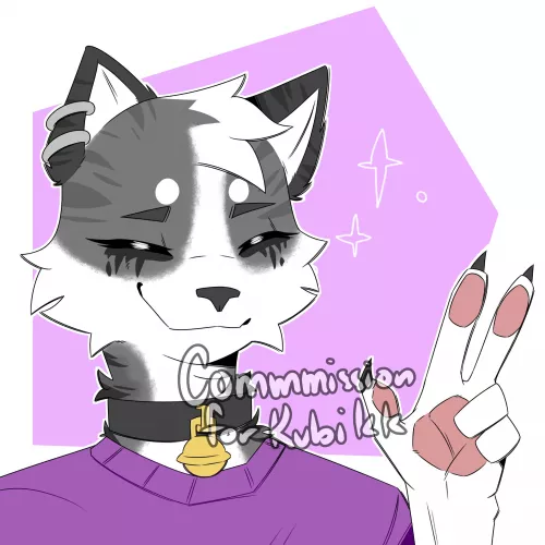 What a polite smile!