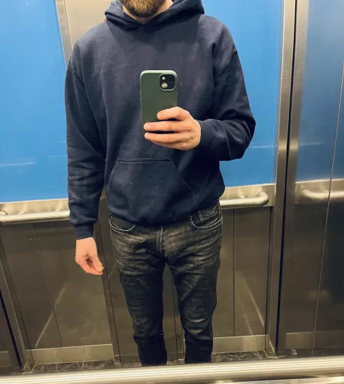 Where do your eyes go when sharing the elevator?