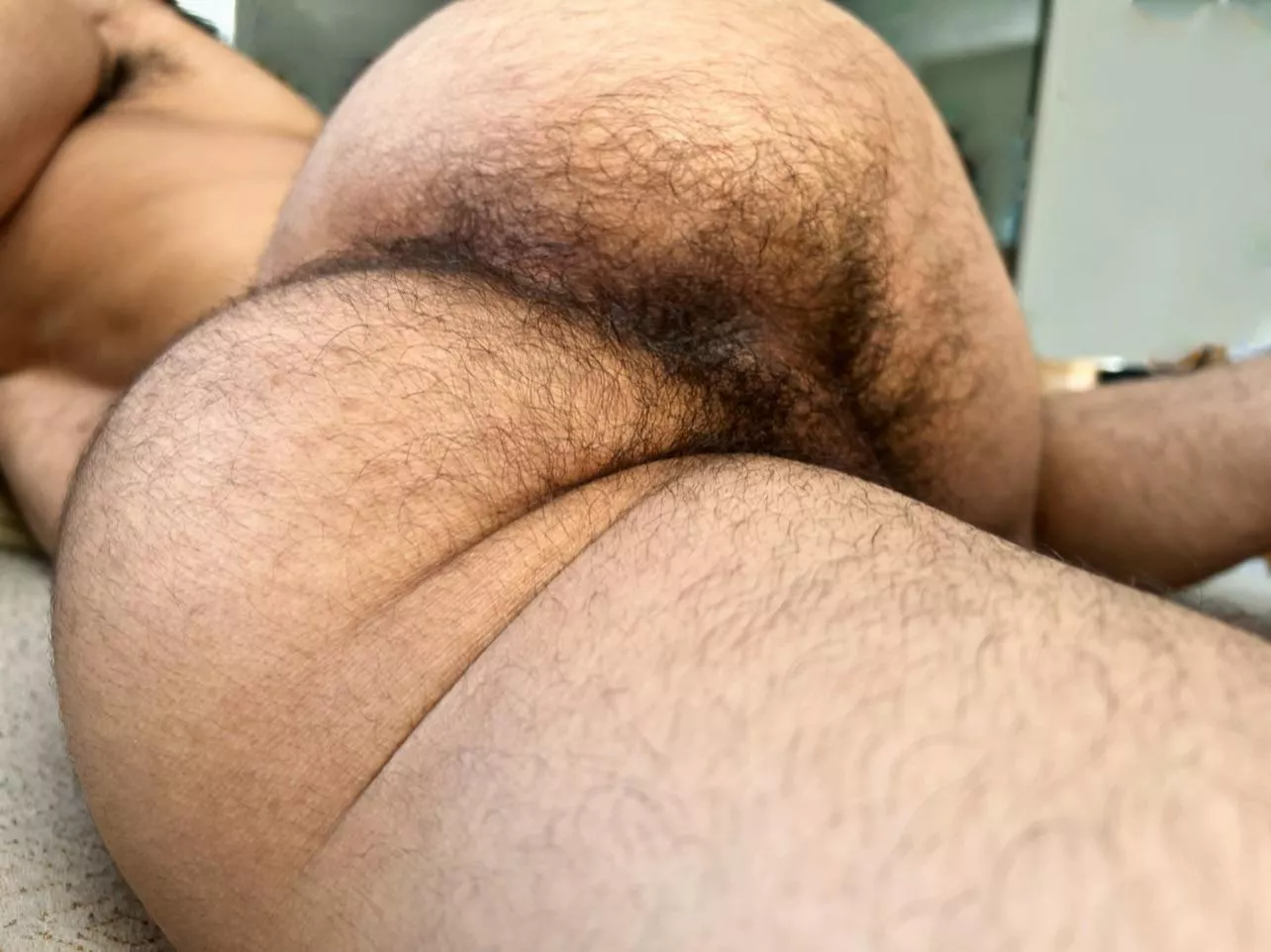 Wood you start with your 👃🏽👄 or ur 🍆