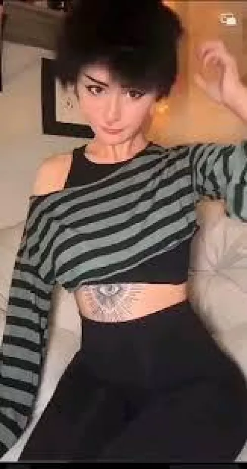 Anyone knows her name?