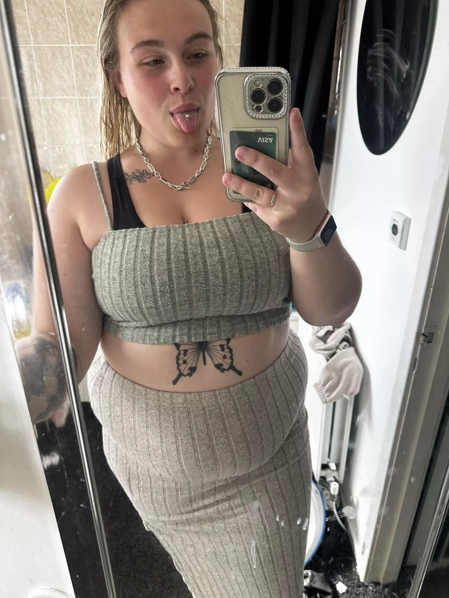 Anyone want to feed me ❤️