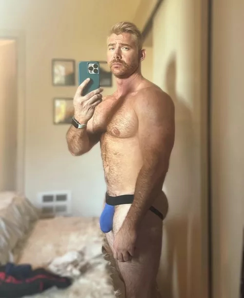 Dom tops can wear jocks too, right?
