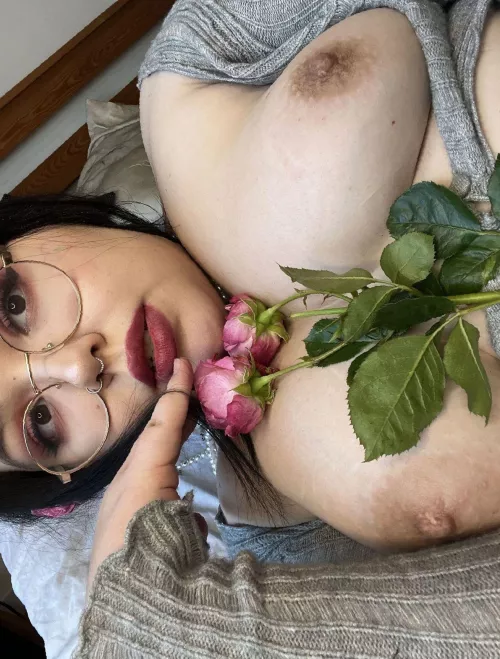 I don’t mind if u stare just promise to lick too