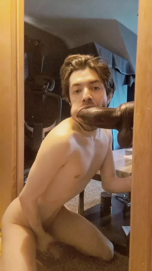 I love stretching out my mouth