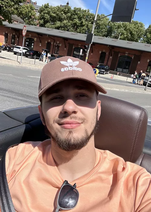 Is transition away from being a twink still considered a glow-down? 😅