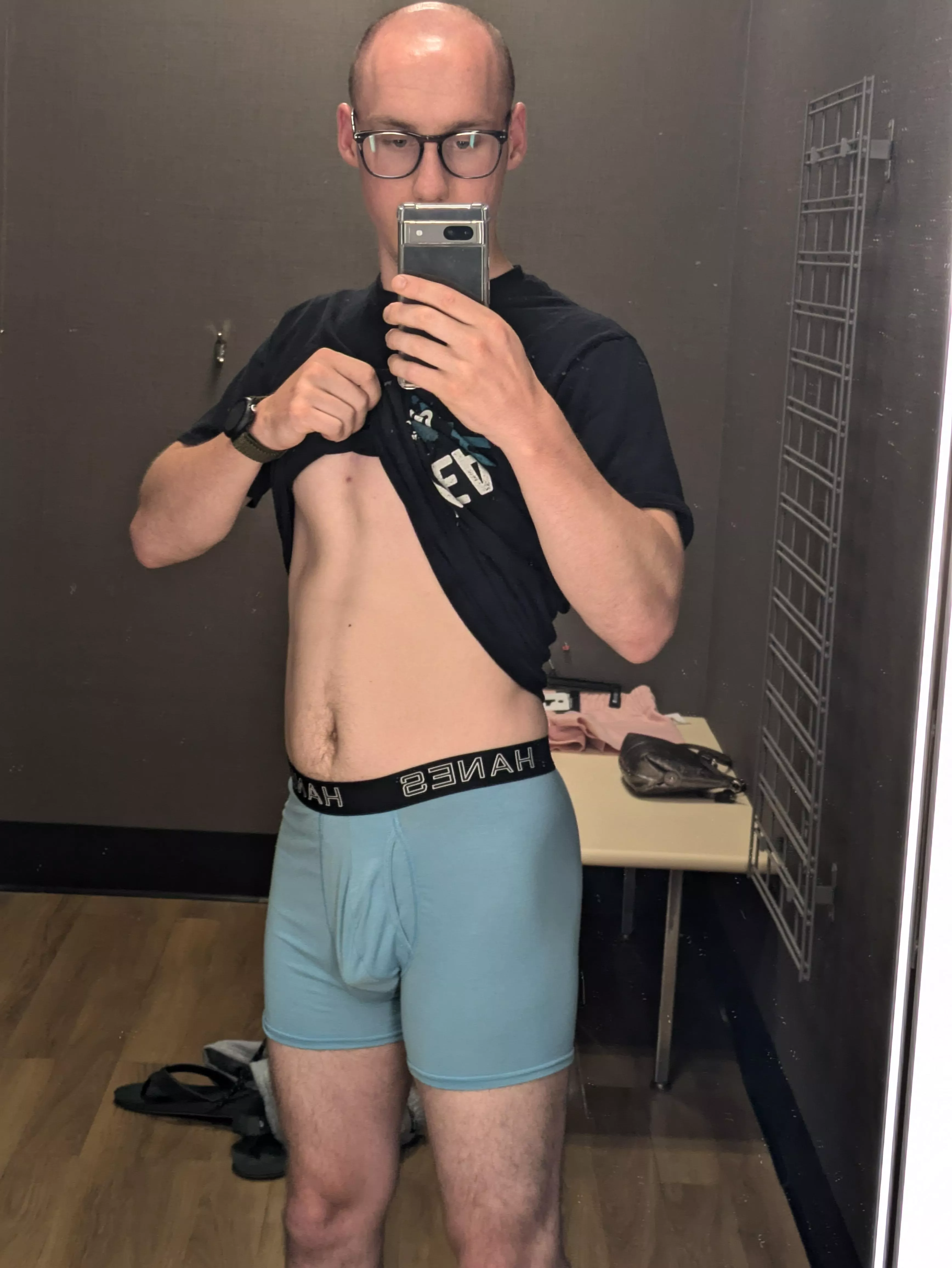 Just admiring myself in the changeroom 🙈 M24