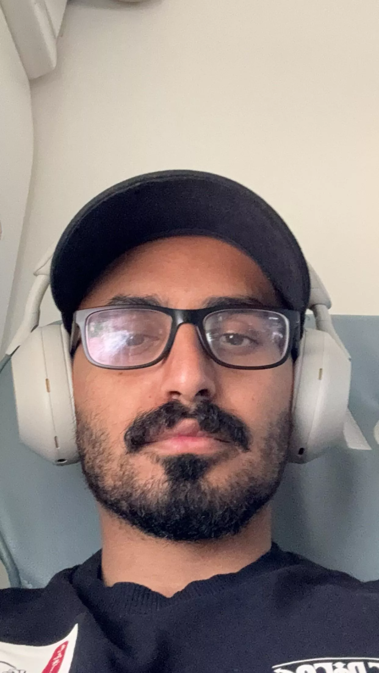 Just dropped my new single! It’s me. I’m single. 