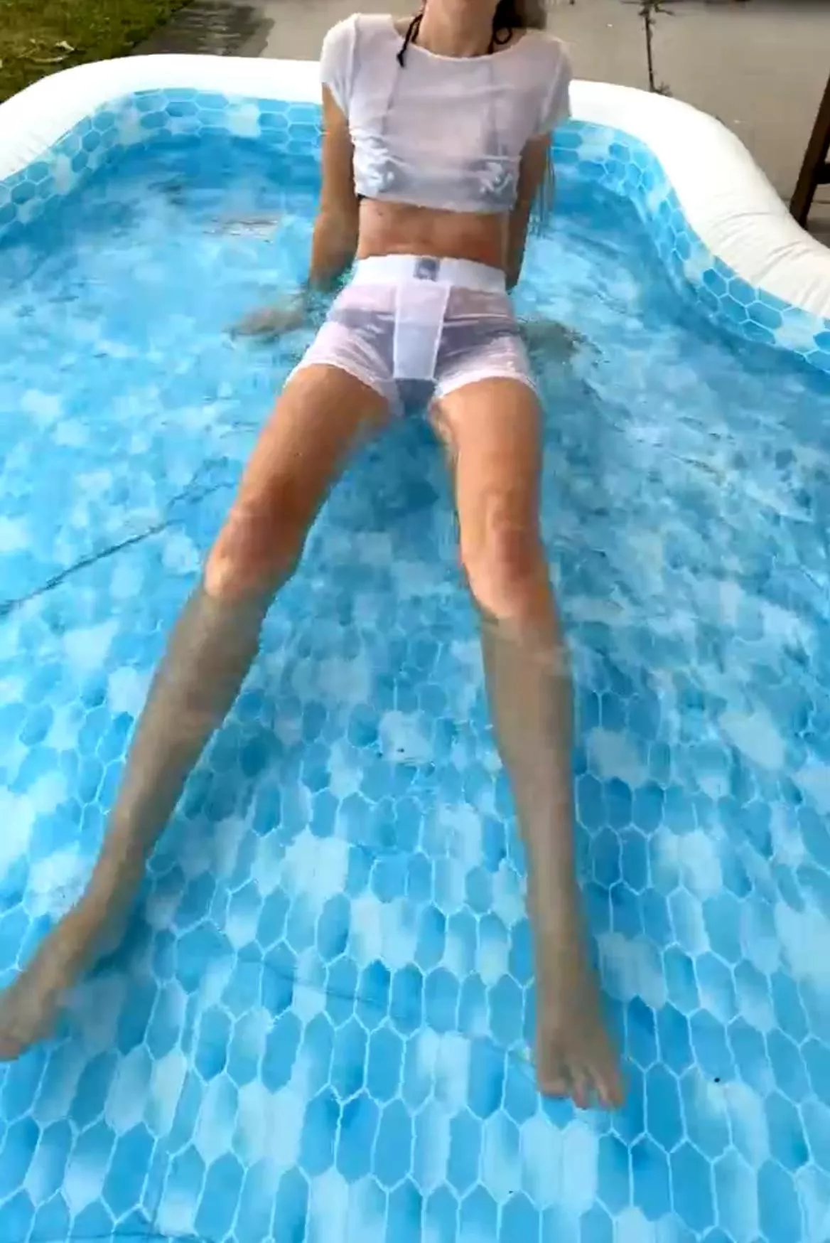 My legs take up most of this pool, you should see them in a tub 