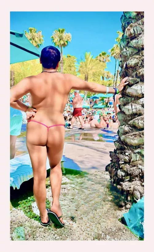 Only guy in a thpng at this party