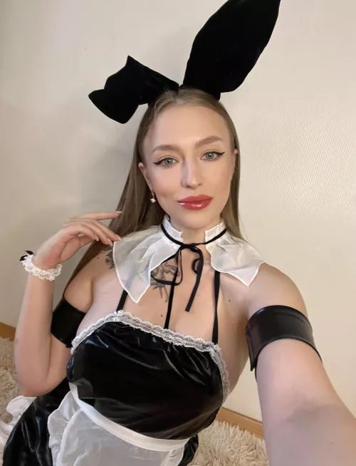 Trying on my new latex