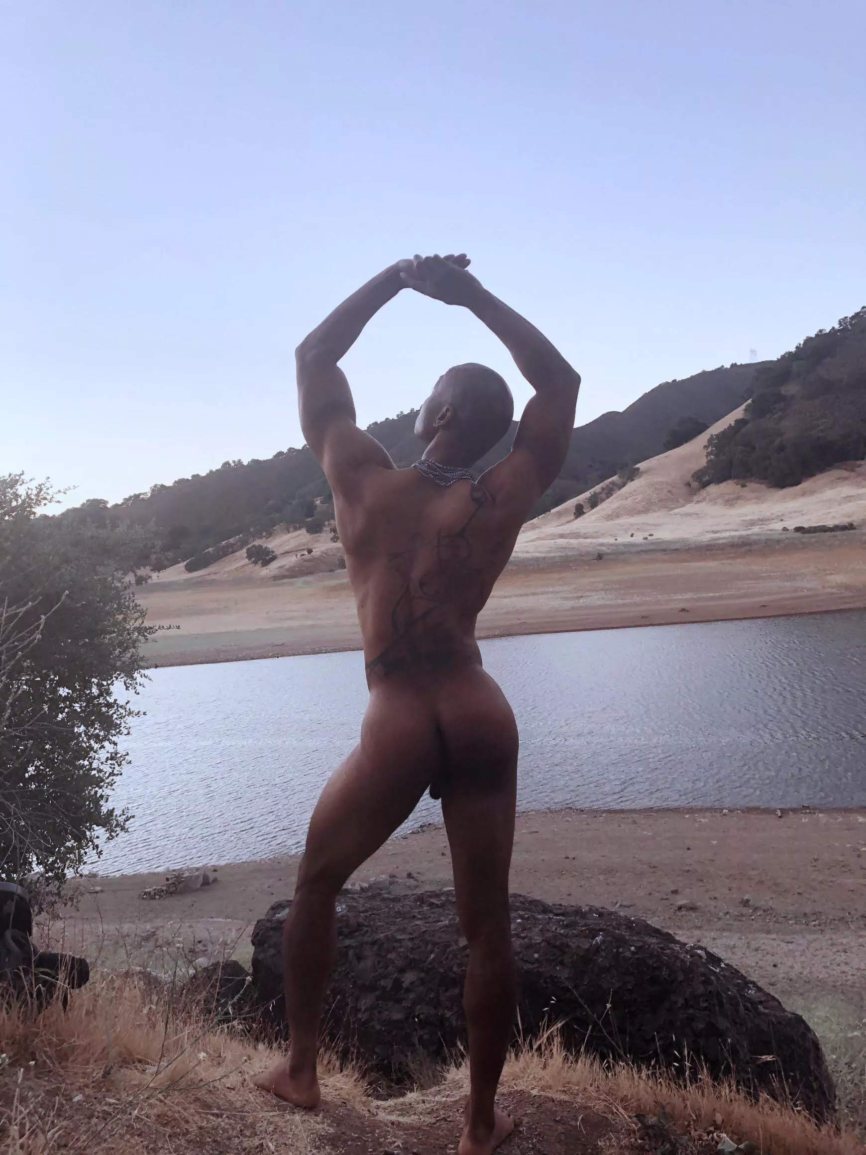 25 travelandthink 👻[Calaveras Reservoir]