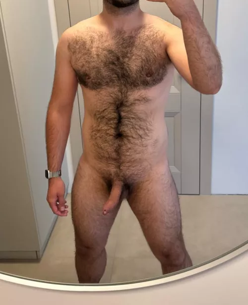 29yo horny otter at work