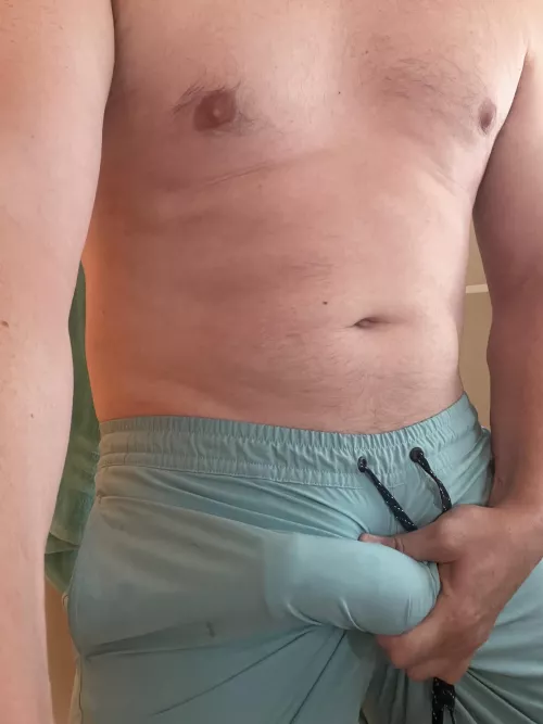 (38) hold my pool noodle??