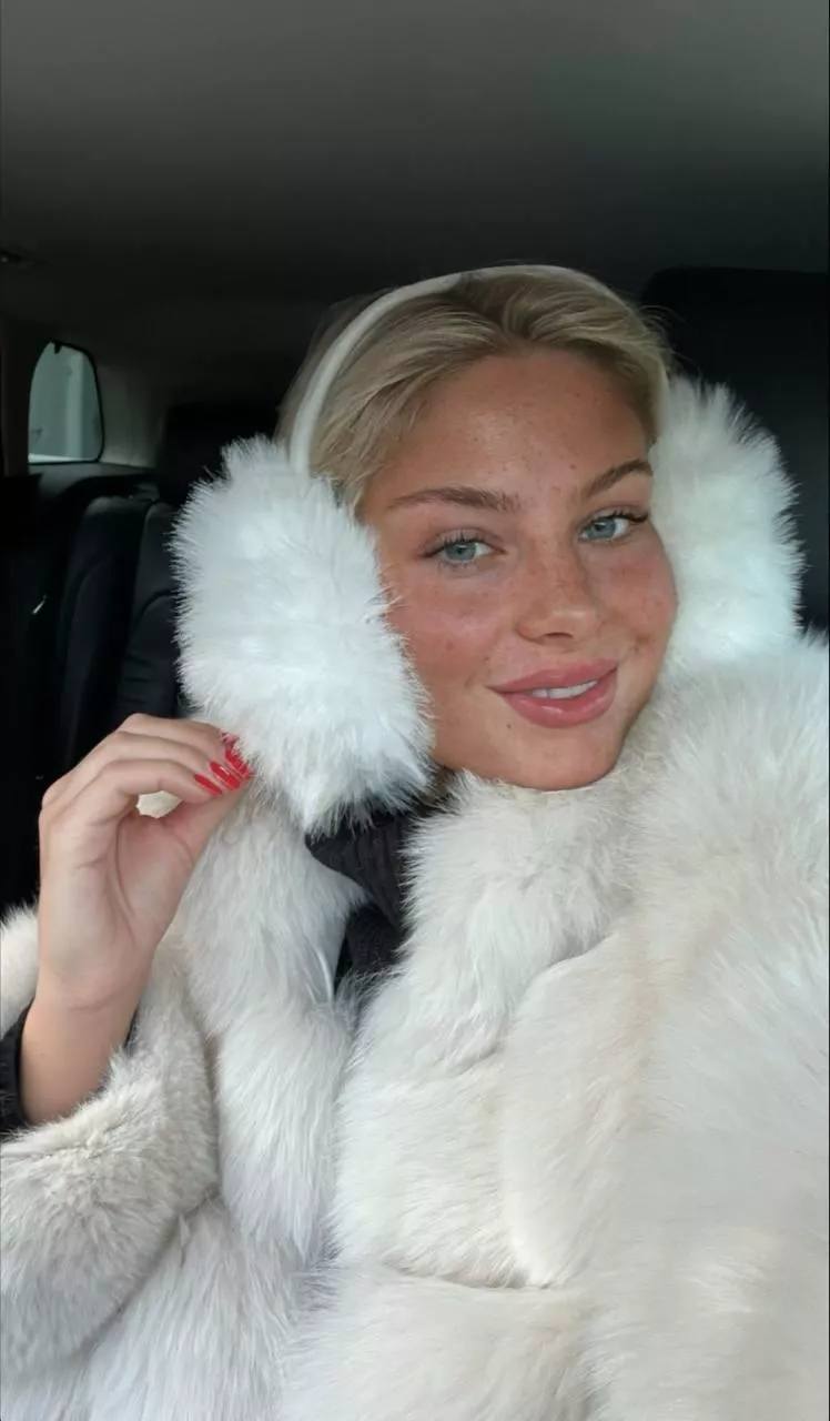 feeling and looking classy ;)