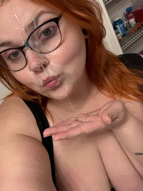 First post here, this is my favorite type of selfie 