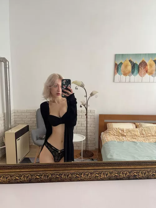 I was in a good mood, so I took a selfie