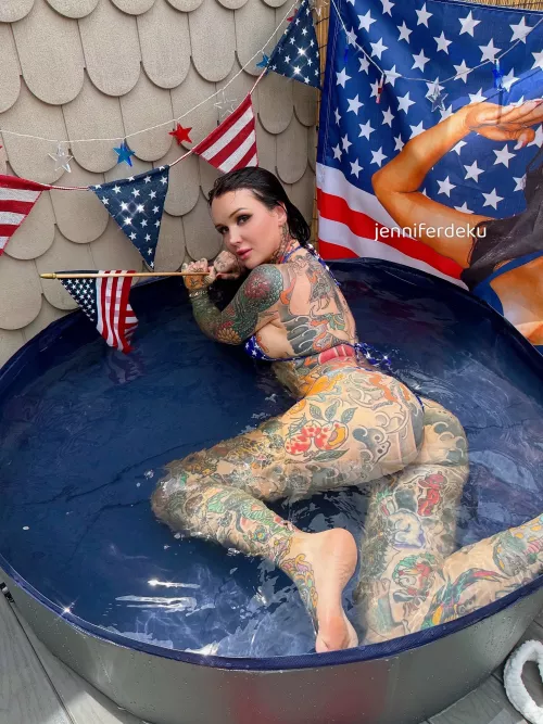 If this pool was filled with bud light this would be the ultimate USA thirst trap