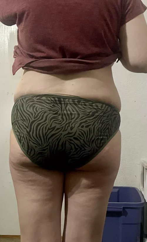 Some new granny panties I got 🥰