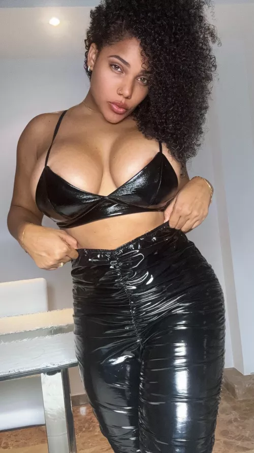 this body is all yours <3