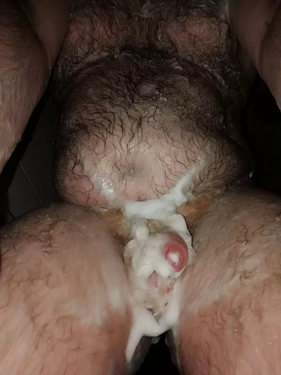 [54] Daddy Bear in the bath