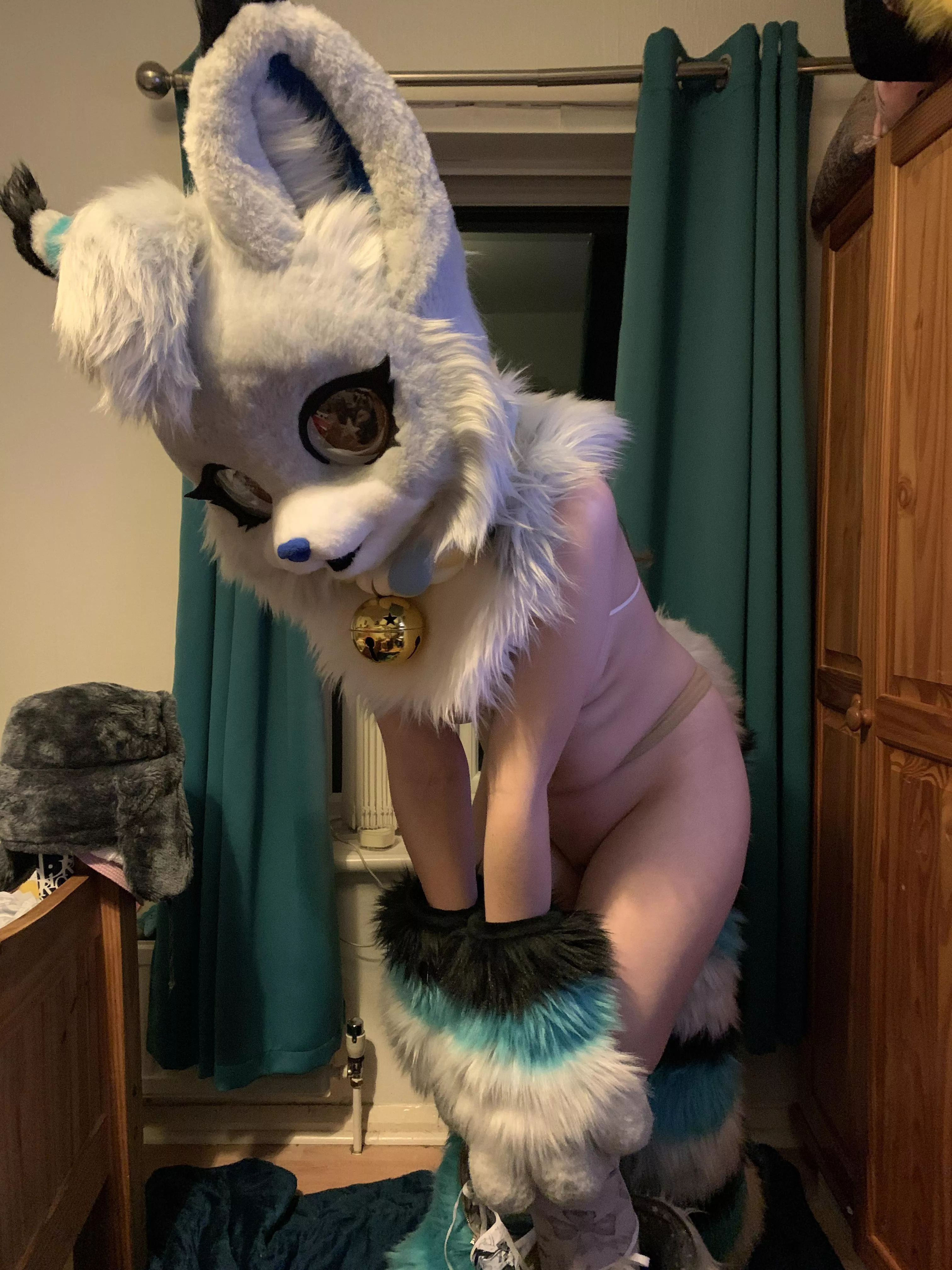 Ahegao bra in fursuit~ UwU
