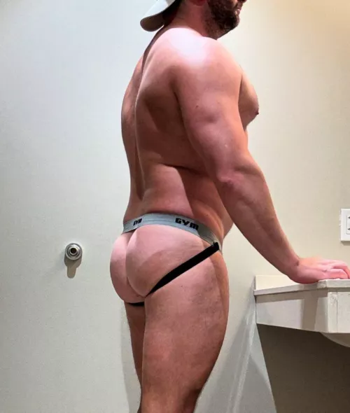 Anyone coming to meet me?