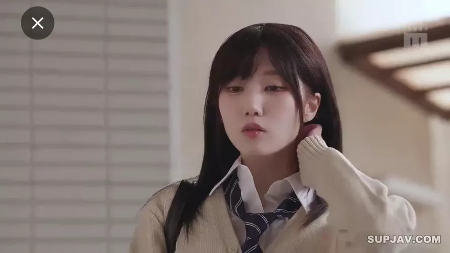 Anyone knows her name?