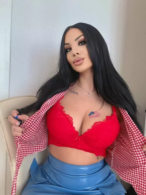 describe me by the name of your favorite movie haha. 