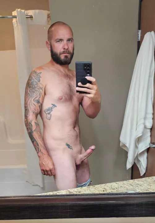 Down for a morning fuck? 