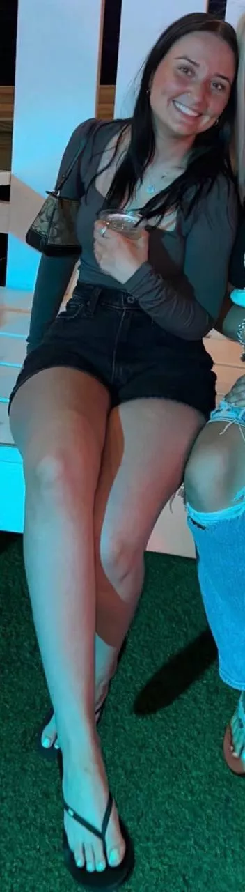 Hey can Carly give anyone a Handy?