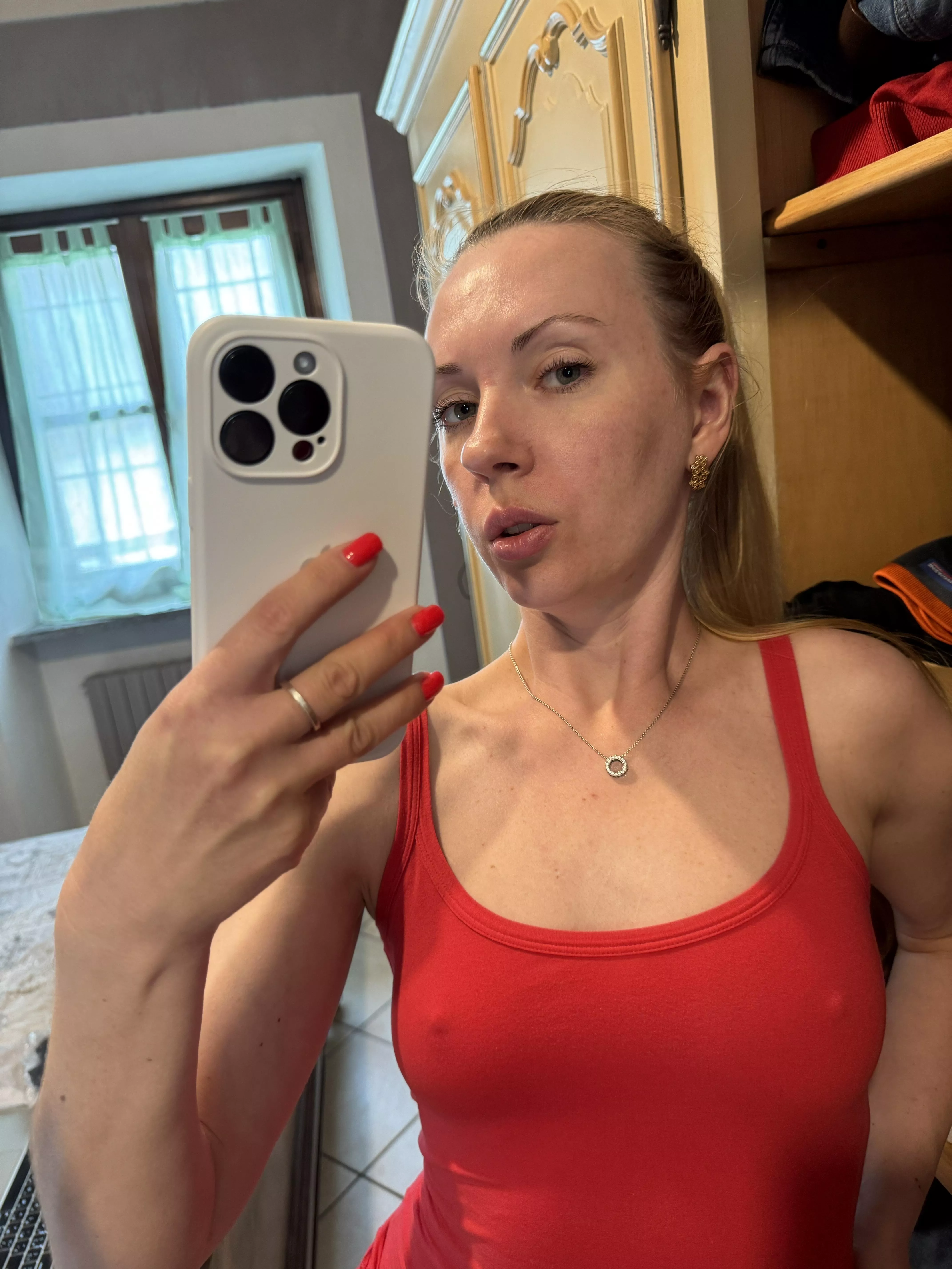 I love sending selfies everyday