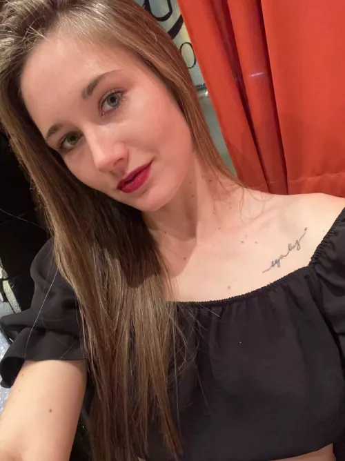 I love to be admired  
