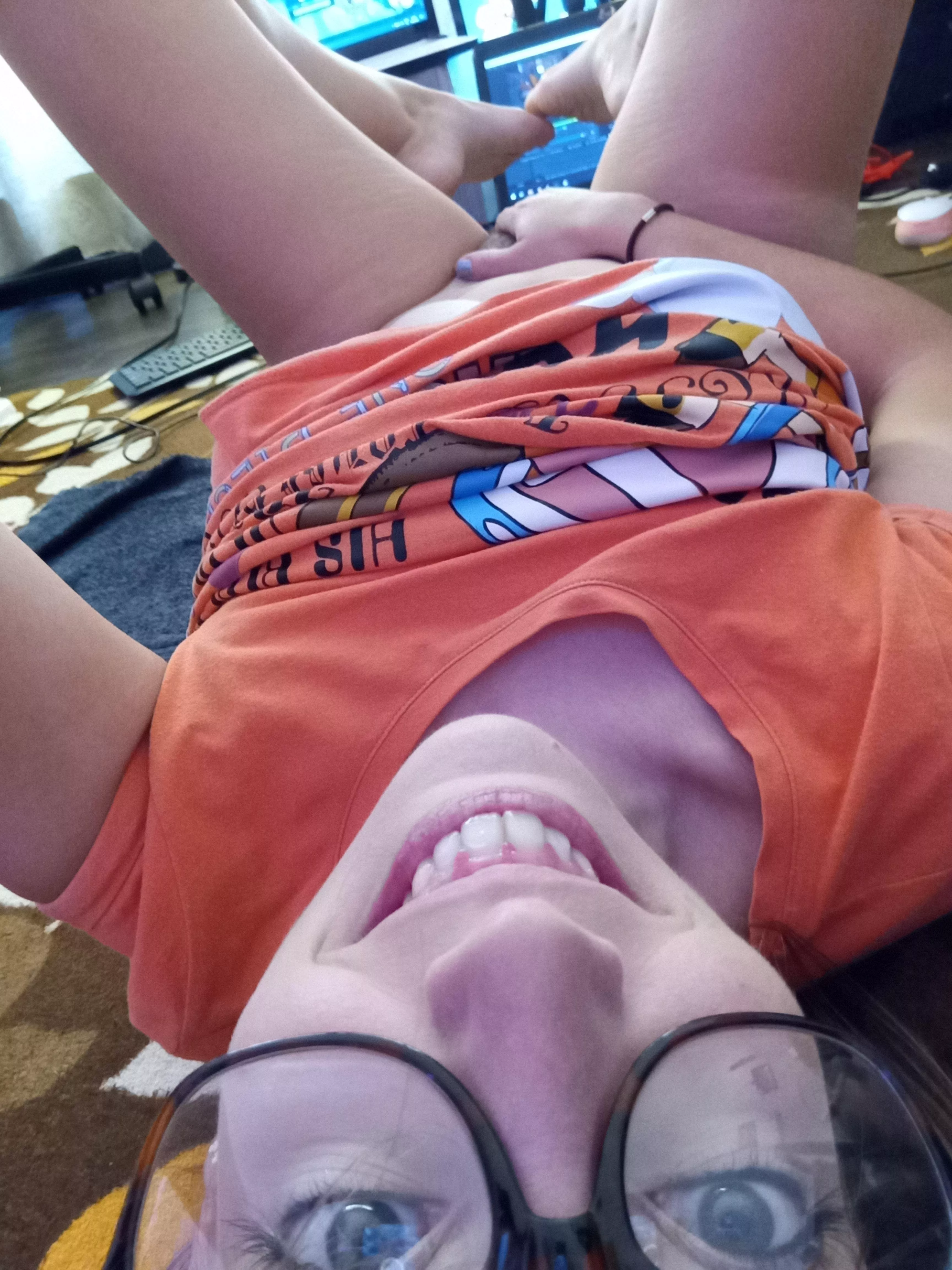 I need somebody to come and play with me