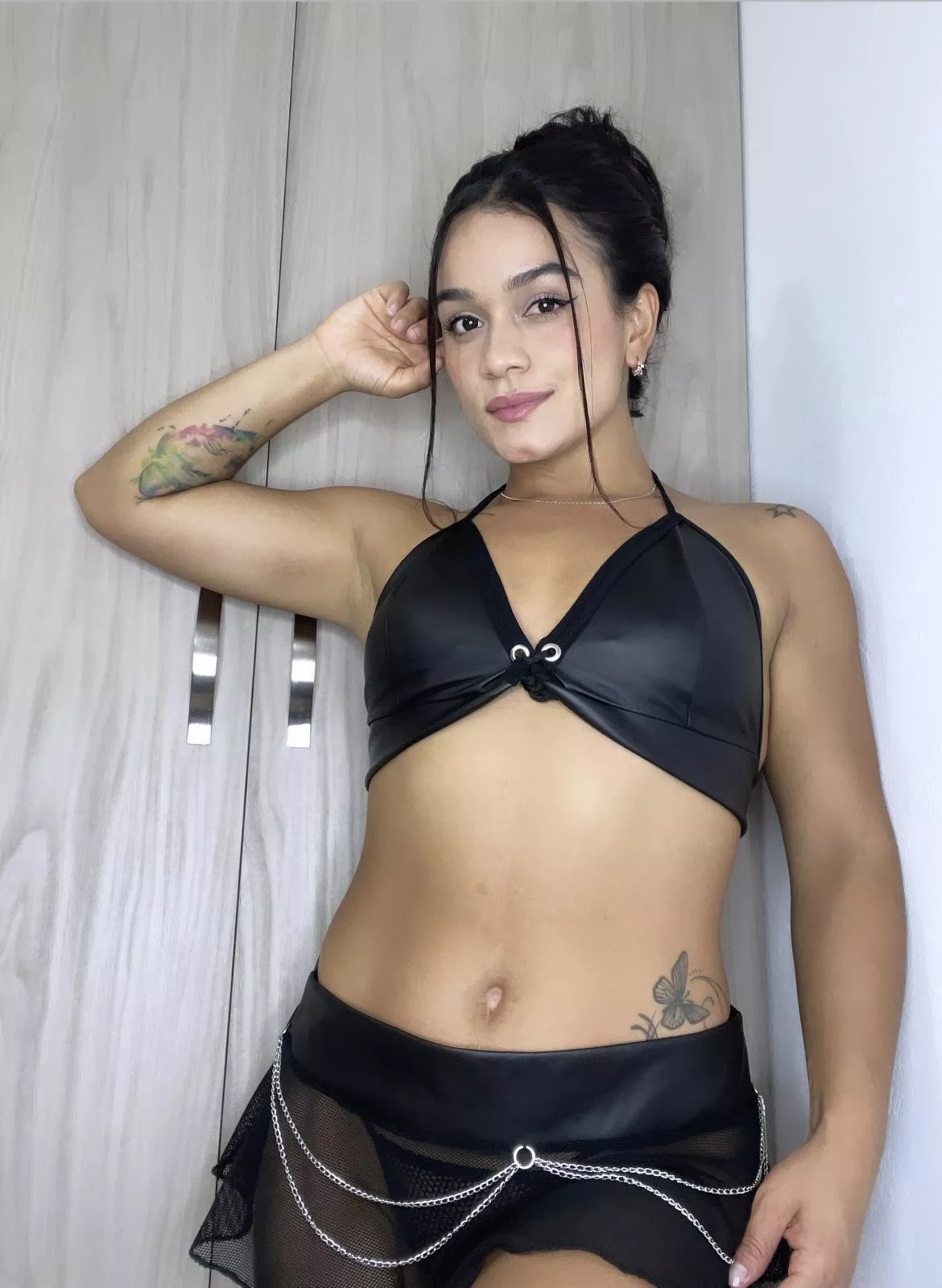 my leather set for tonight. Join me!